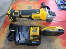 New Dewalt DCG413B 20V Max XR 4-1/2” Brushless Angle Grinder W Battery & Chrg