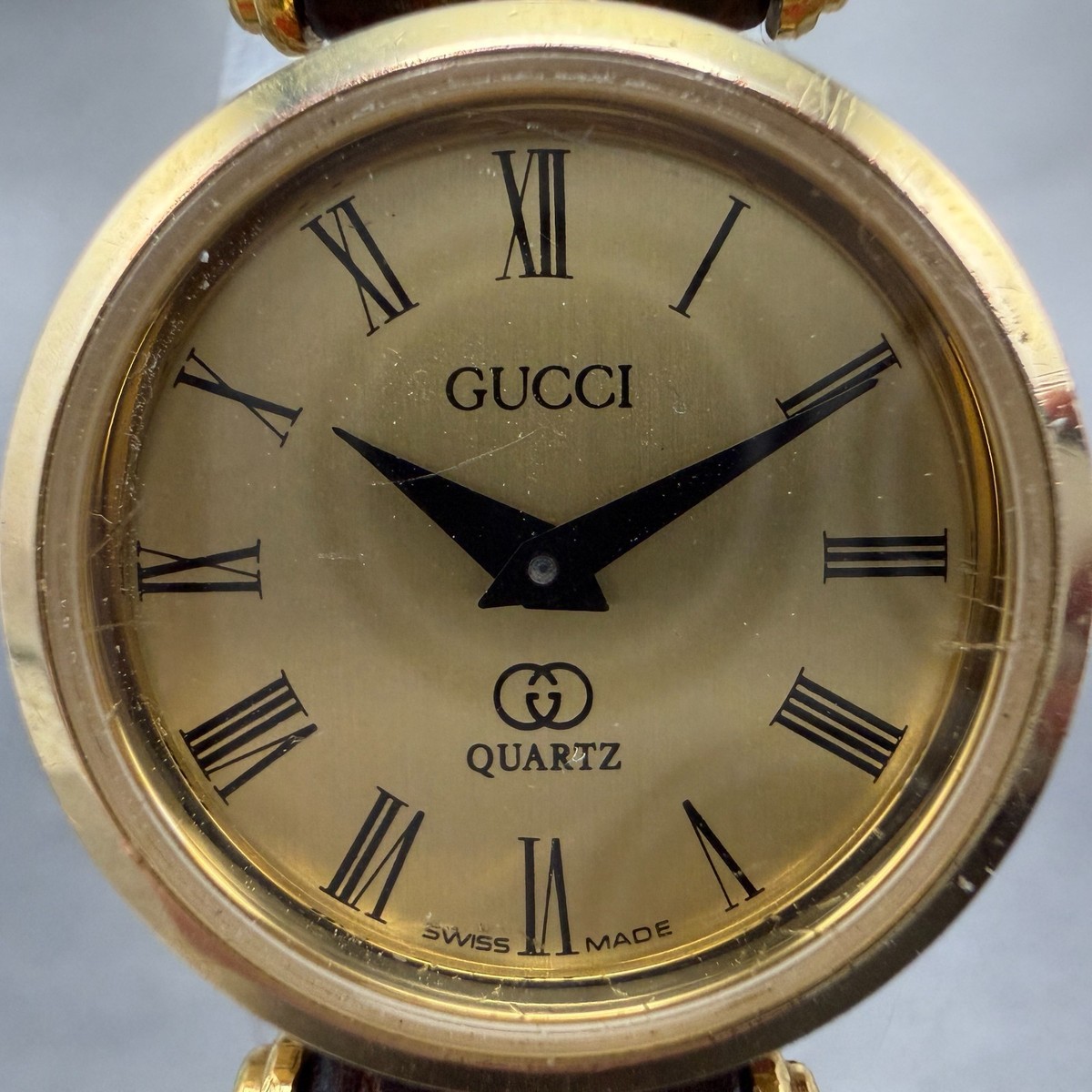 Gucci 2000L Watch Women 22mm Champgne Dial Gold Plated Round New