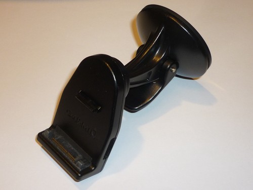 Genuine Garmin Windscreen Suction Cup SatNav Holder Mount For Garmin nuvi 765