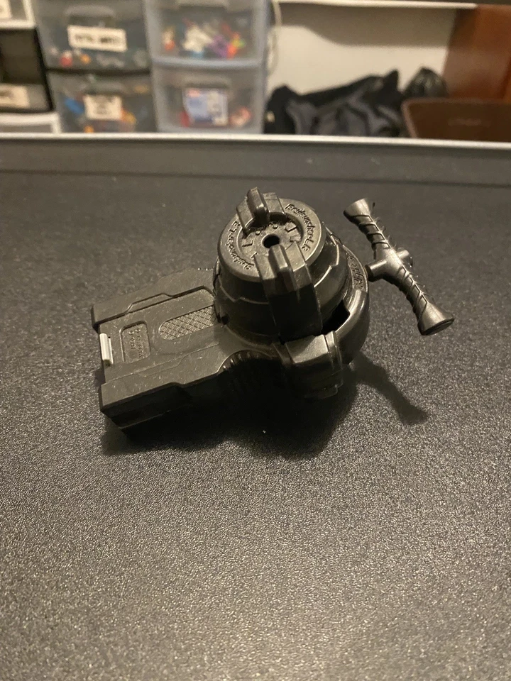 Beyblade L/R струнная пусковая установка подлинный Takara Tomy металлический бой - Изображение 2 из 4
