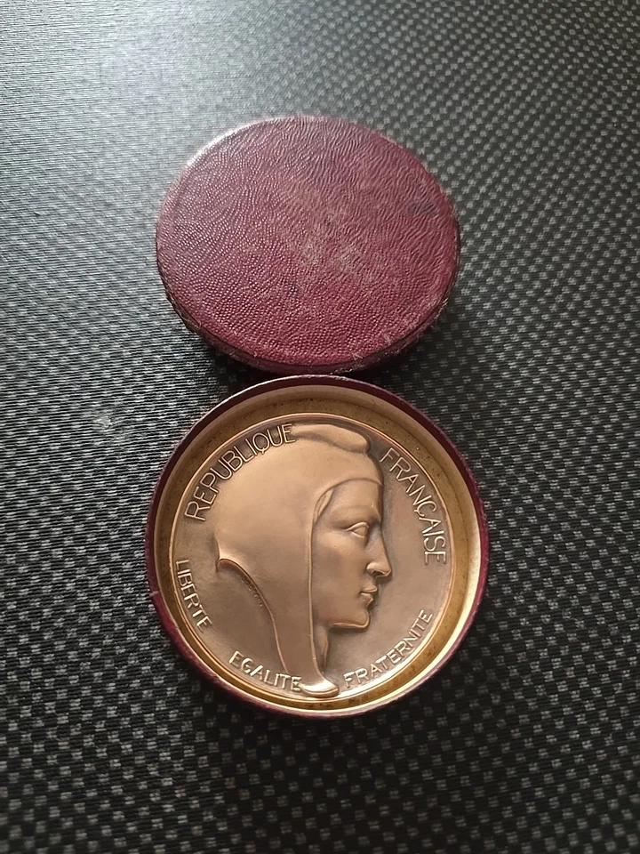 Médaille bronze Marianne République Française - Photo 3/4