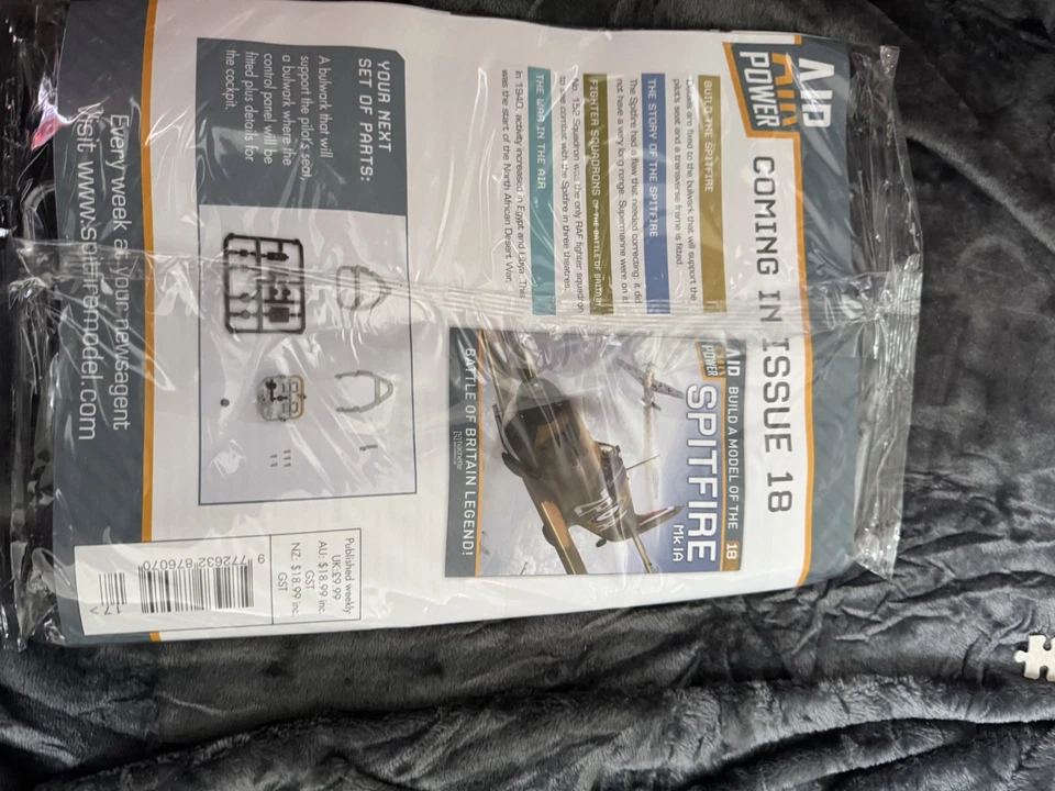 BUILD A MODEL OF THE SPITFIRE Mk 1A -HACHETTE - Brand new and sealed- Issue 17 - Image 2 of 2