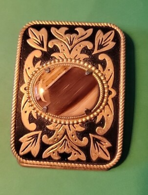 Engraved Oval Stone Concho Belt Buckle in Antique Gold and Brown western vintage Vintage western-style concho belt featuring multiple oval  main image 4