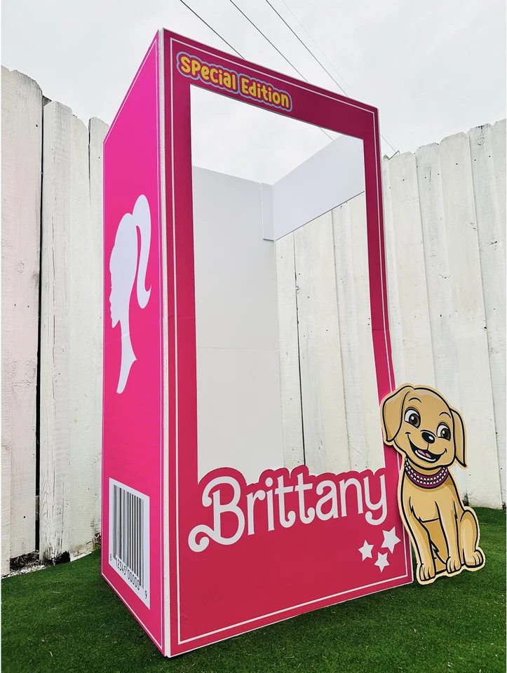 Doll photo booth, popular pink doll, birthday girls, barbie inspiration - Image 4 of 4