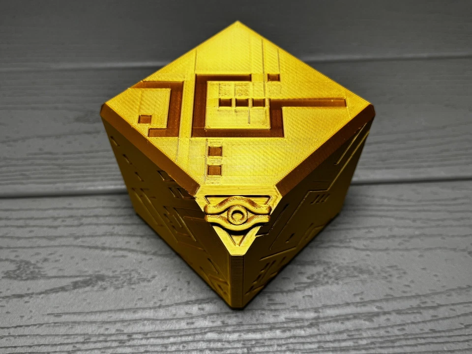 YuGiOh! Millennium Cube Deck Box - DORADO MTG - Imagen 4 de 4