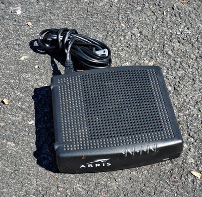 ARRIS Model: CM820A TC00DLD820 CM820A/NA DOCSIS 3.0 Cable Modem w/ Power Cord