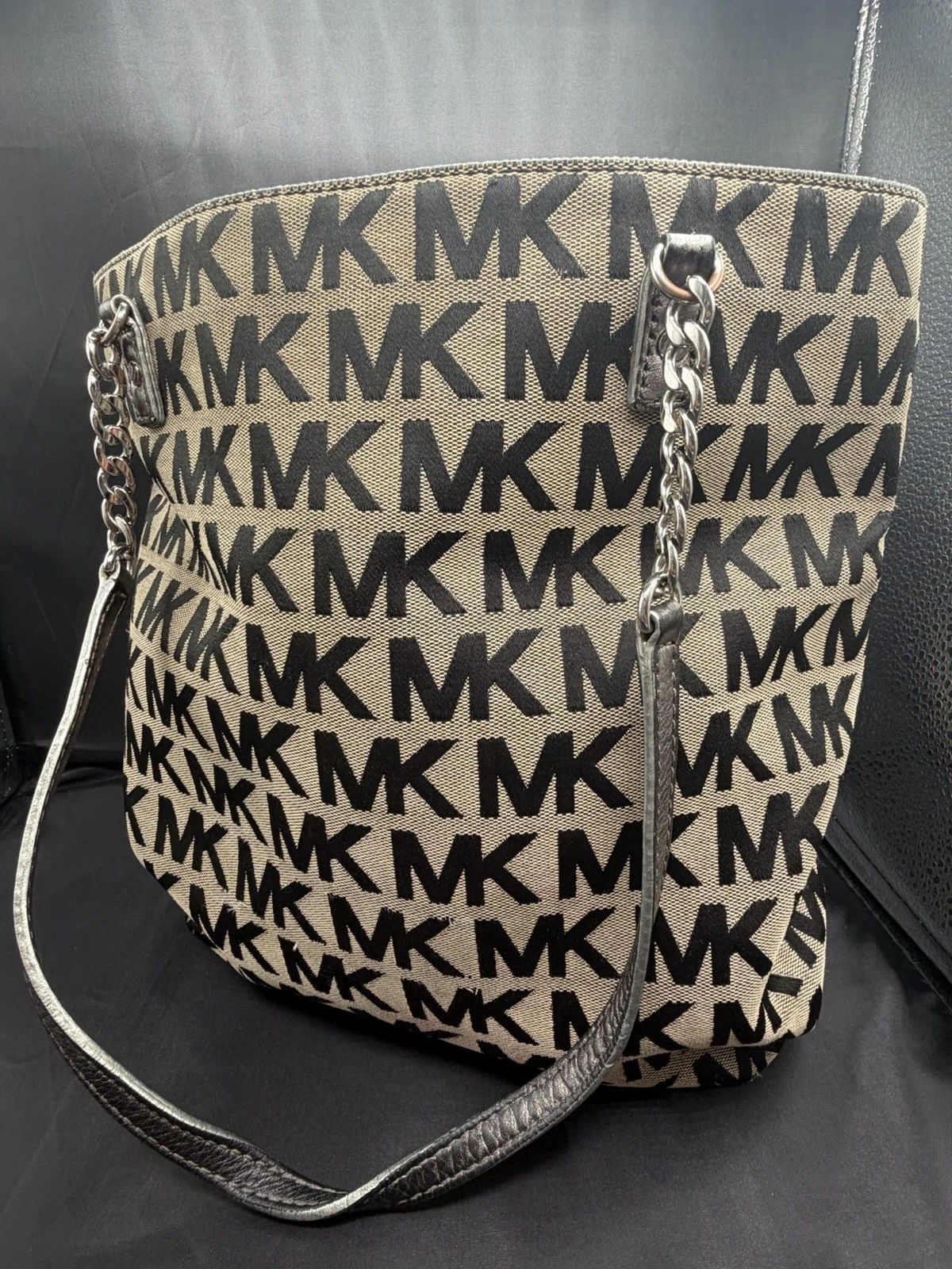 MICHAEL KORS MK Signature Black & Tan Purse Tote w/Black Leather Trim W/ wallett