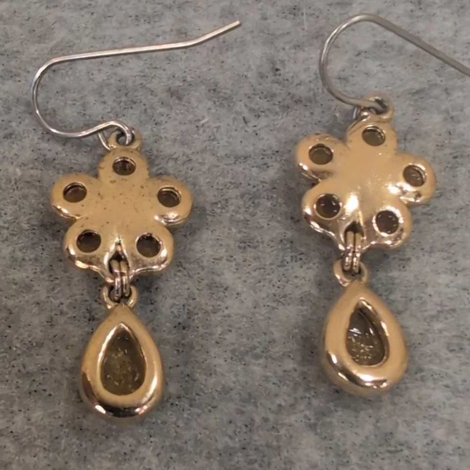 Pendientes colgantes vintage de flores en tono dorado con acento de lágrima ámbar Foto 3 de 3