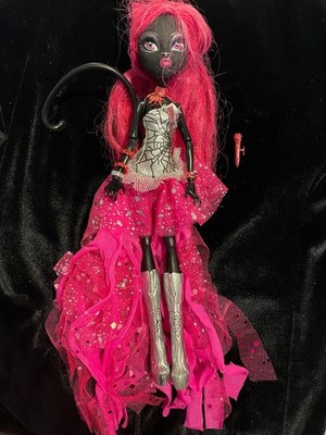 Mattel Monster High Catty Noir 13 Wishes Doll G1 Complete