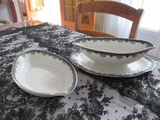 ancienne saucière et ravier porcelaine de LIMOGES A. LANTERNIER & Cie