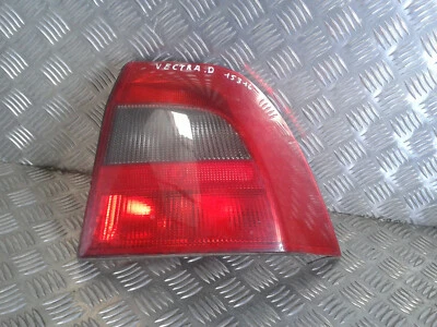 Feu arrière droit - OPEL VECTRA II (2) - Photo 1/2