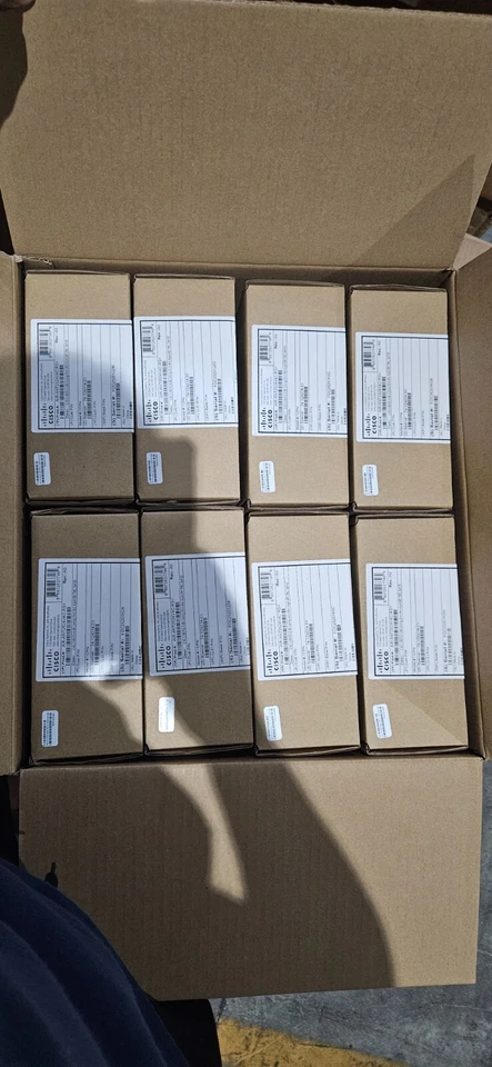 Cisco AIR-ANT2524V4C-R 2.4GHz 2dBi 5GHz 4dBi Antenna - Image 3 of 3