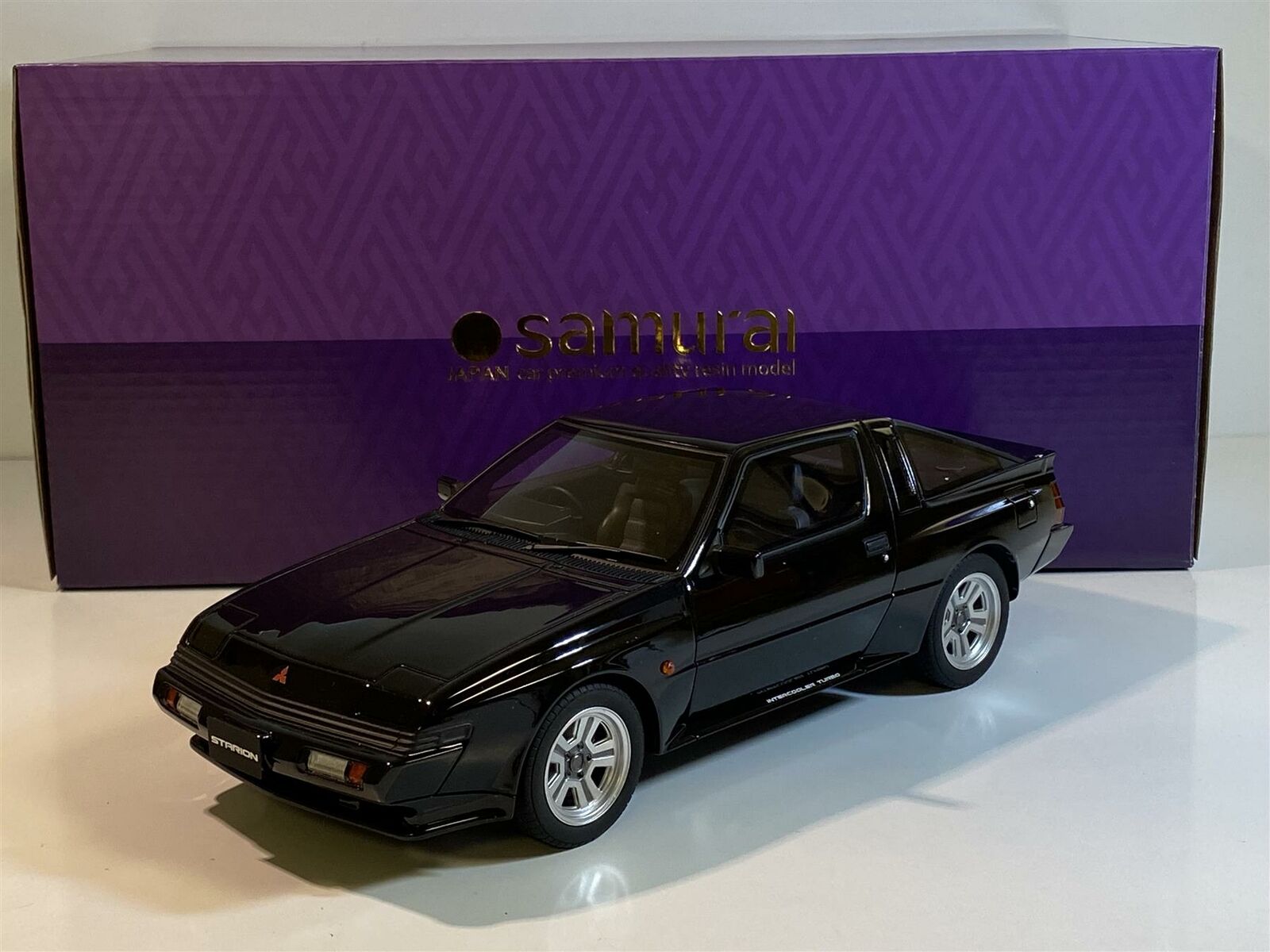 Mitsubishi Starion 2.6 GSR VR czarny 1:18 skala Kyosho KSR18034BK