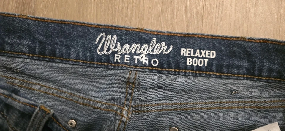 Wrangler Retro Relaxed Boot Cut Jeans Mens 36x36 Medium Wash Blue Denim Western  - Image 4 of 4