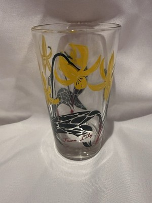 Boscul Vtg 1950's Peanut Butter Glass Yellow Fawn Lily