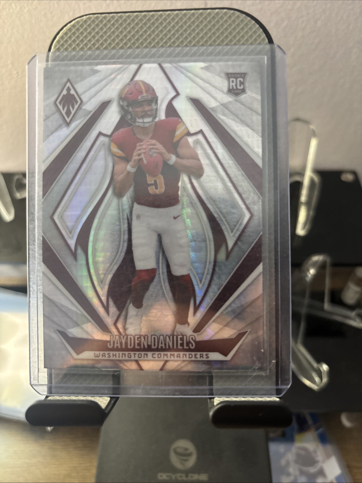 2024 Panini Phoenix - Rookies Jayden Daniels #198 Hyper (RC)