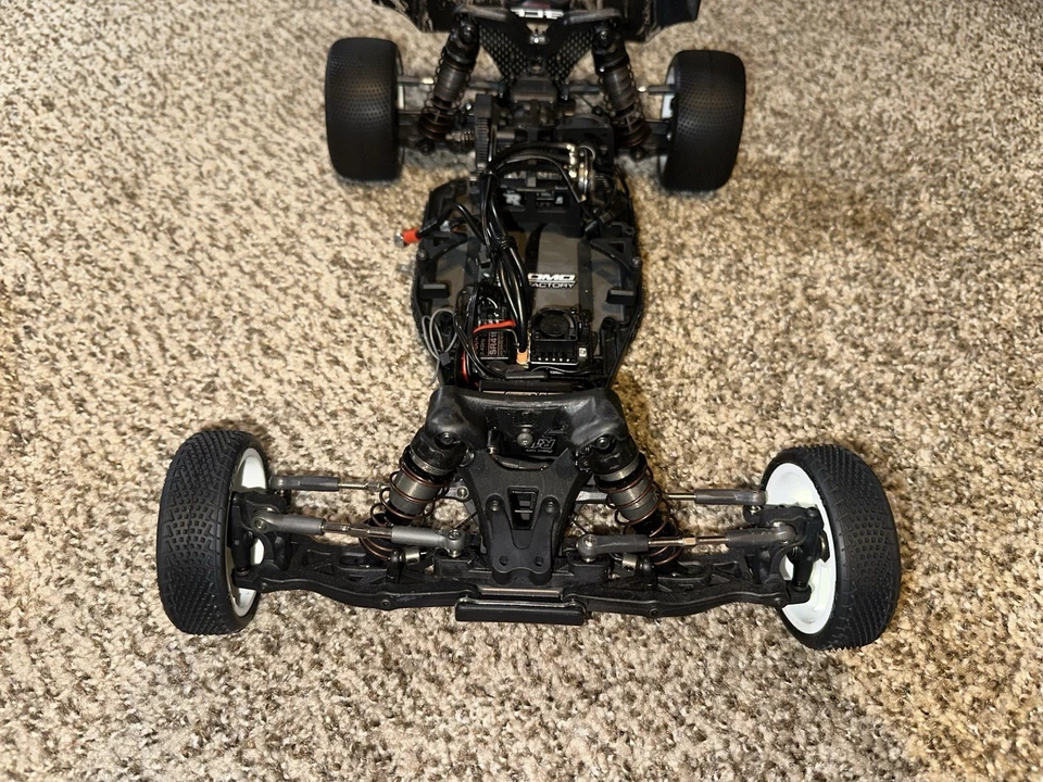 Cochecito de carreras Yokomo SO 2.0 escala 1/10 2x2 RC totalmente construido y afinado Foto 4 de 4