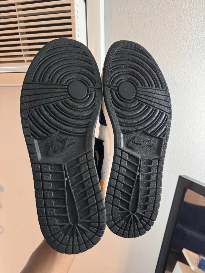 Air Jordan 1 Low White Deep Royal Blue SIZE 11.5 - Image 2 of 4