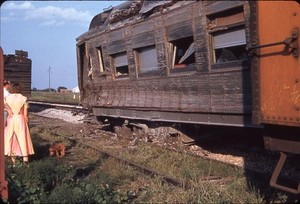AT&SF Santa Fe wreck duplicate slide