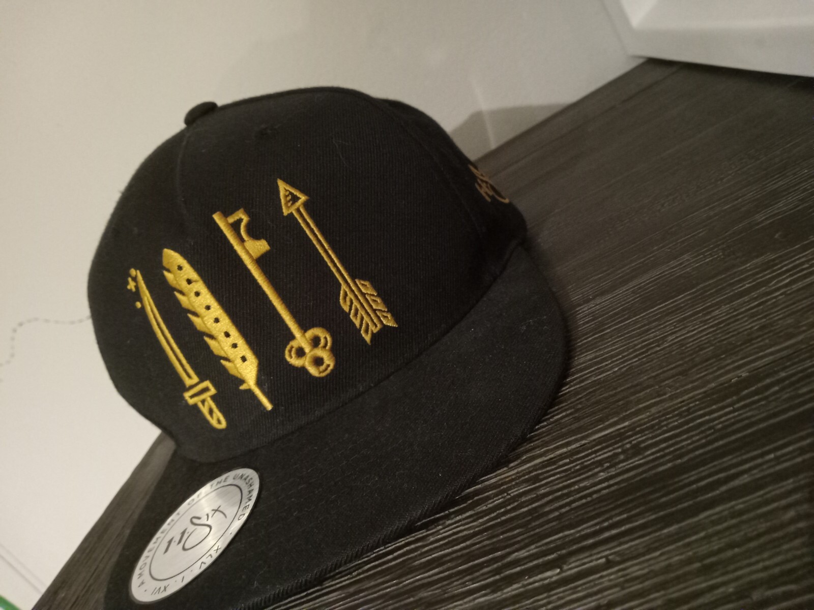 baseball hat - image 1