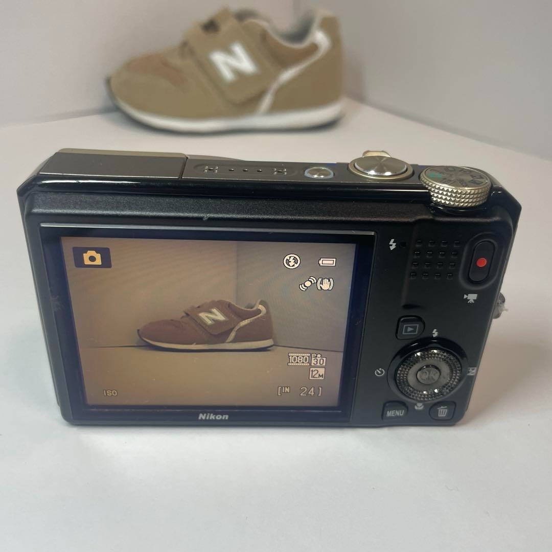 Nikon COOLPIX S9100 Gold Digital Camera 12.1MP 18x Optical