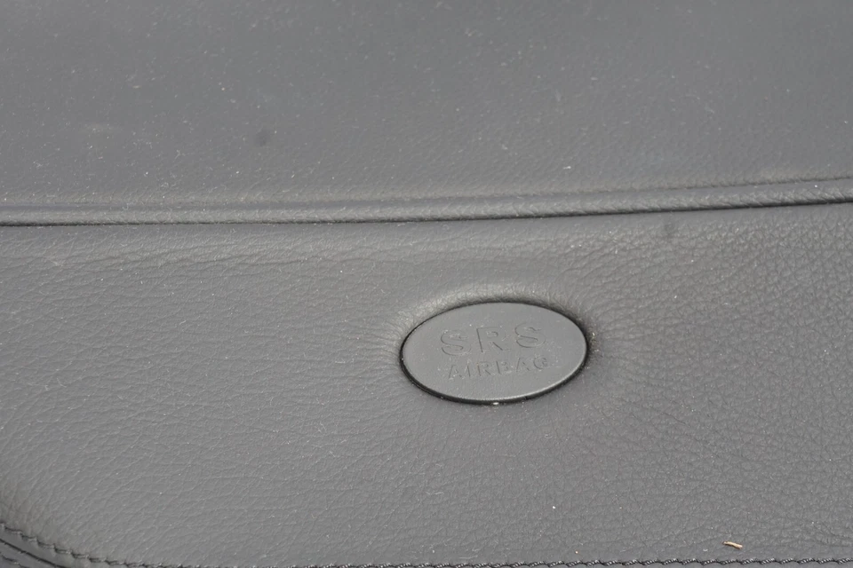 MERCEDES BENZ CLS500 W219 2006-2008 PANEL PUERTA LADO CONDUCTOR TRASERO IZQUIERDO NEGRO OEM Foto 4 de 4