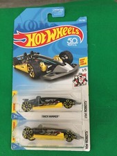 2018 Hot Wheels #232 HW Robots 2 CARS1/5 TRACK HAMMER Black/Yellow w/Yellow B192