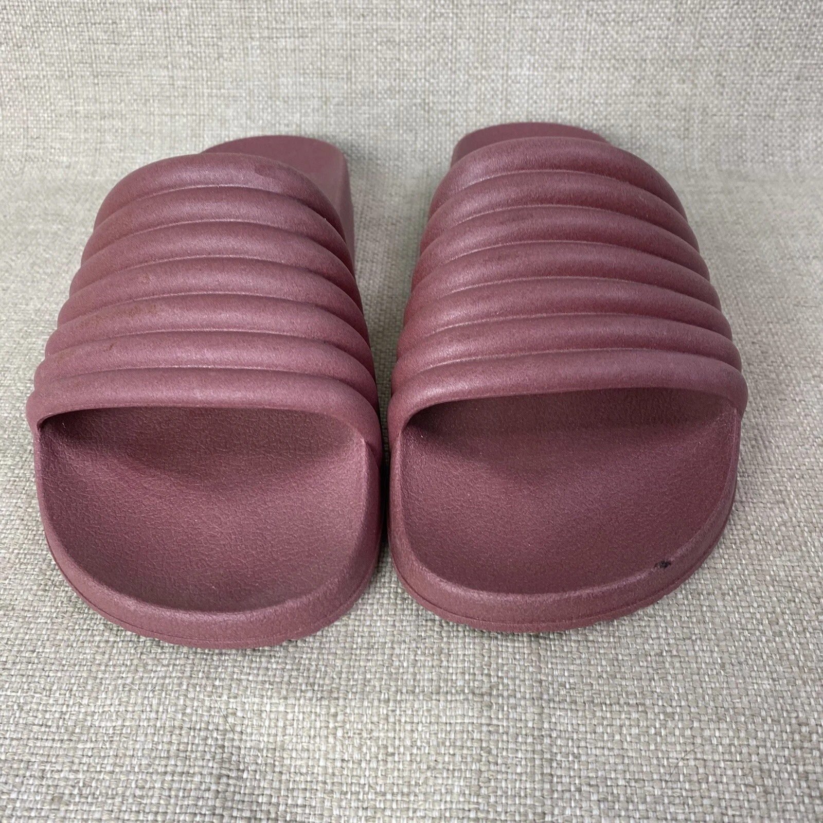 girlfriend-collective slides sandals eco-friendly 