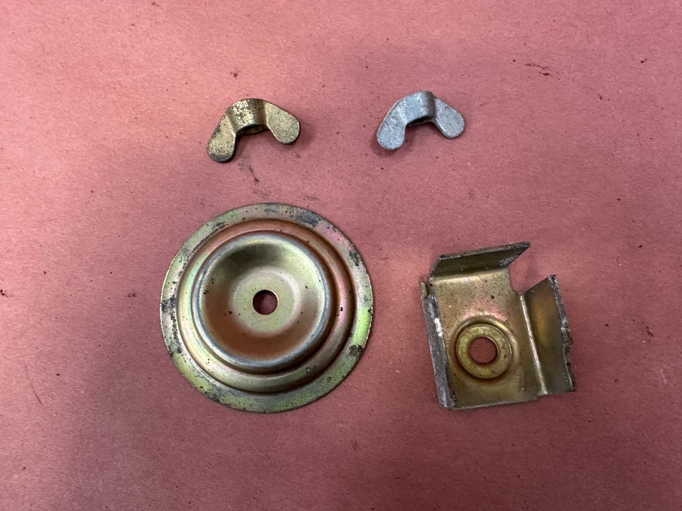 Soporte de amarre de neumático de repuesto OEM 168 K millas BMW E28 535I 528e 533I E24 635CSI Foto 3 de 4