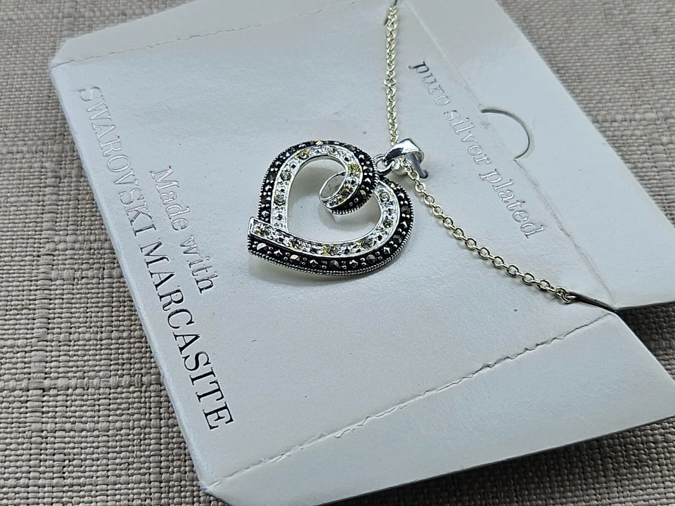 Collar Mujer Swarovski Marcasita Forma Corazón Colgante Plateado Joyería Nuevo con Etiquetas Foto 2 de 4