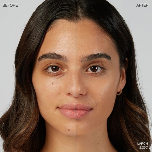 Achieve Even, Natural Coverage with Larch 2.25C Foundation Stick – 70% Organic - Picture 4 of 10