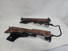 95-01 Jeep Cherokee Xj Lh Driver Side Front Seat Bracket Mount Sliders Riser
