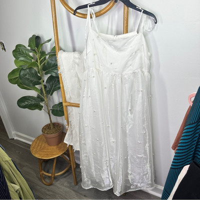 vintage 60s wedding dress Vintage 60's Straight Cut Bateau Neck 3/4 Sleeve Wedding Gown W/Detachable Train
