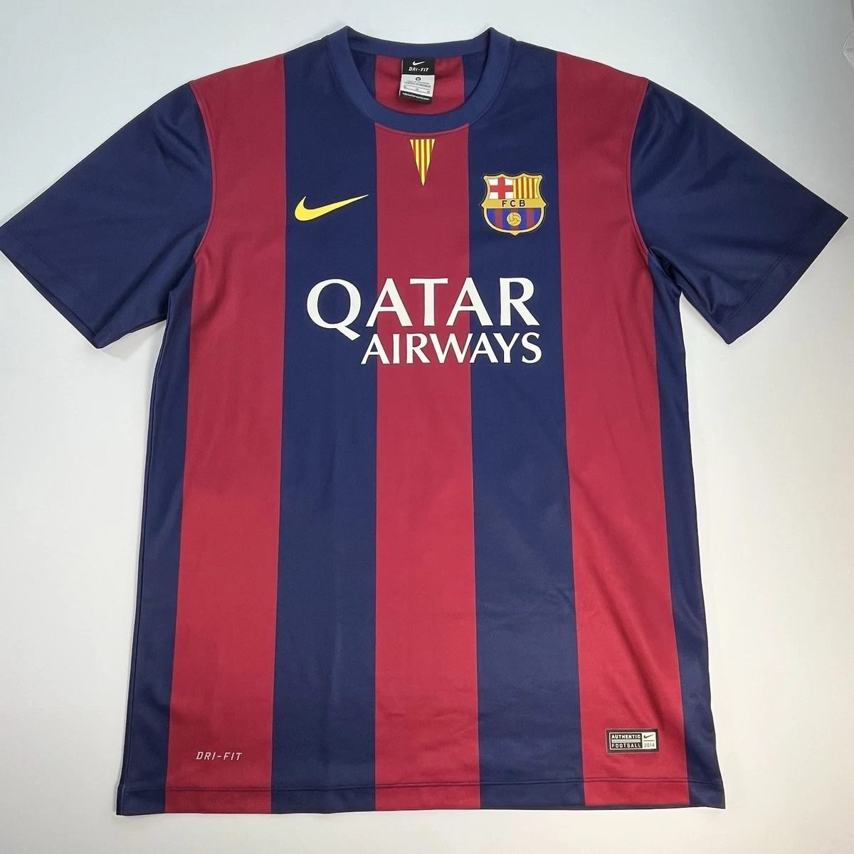 Preços baixos em Qatar Airways no Clube Internacional de Roupas e