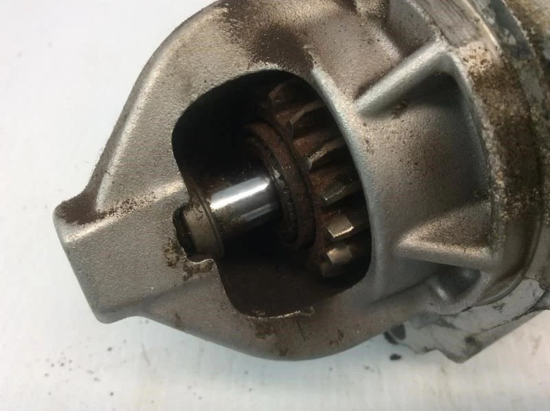 Motor de arranque Cadillac CTS ATS 16-18 con parada y arranque automático del motor O Foto 3 de 4