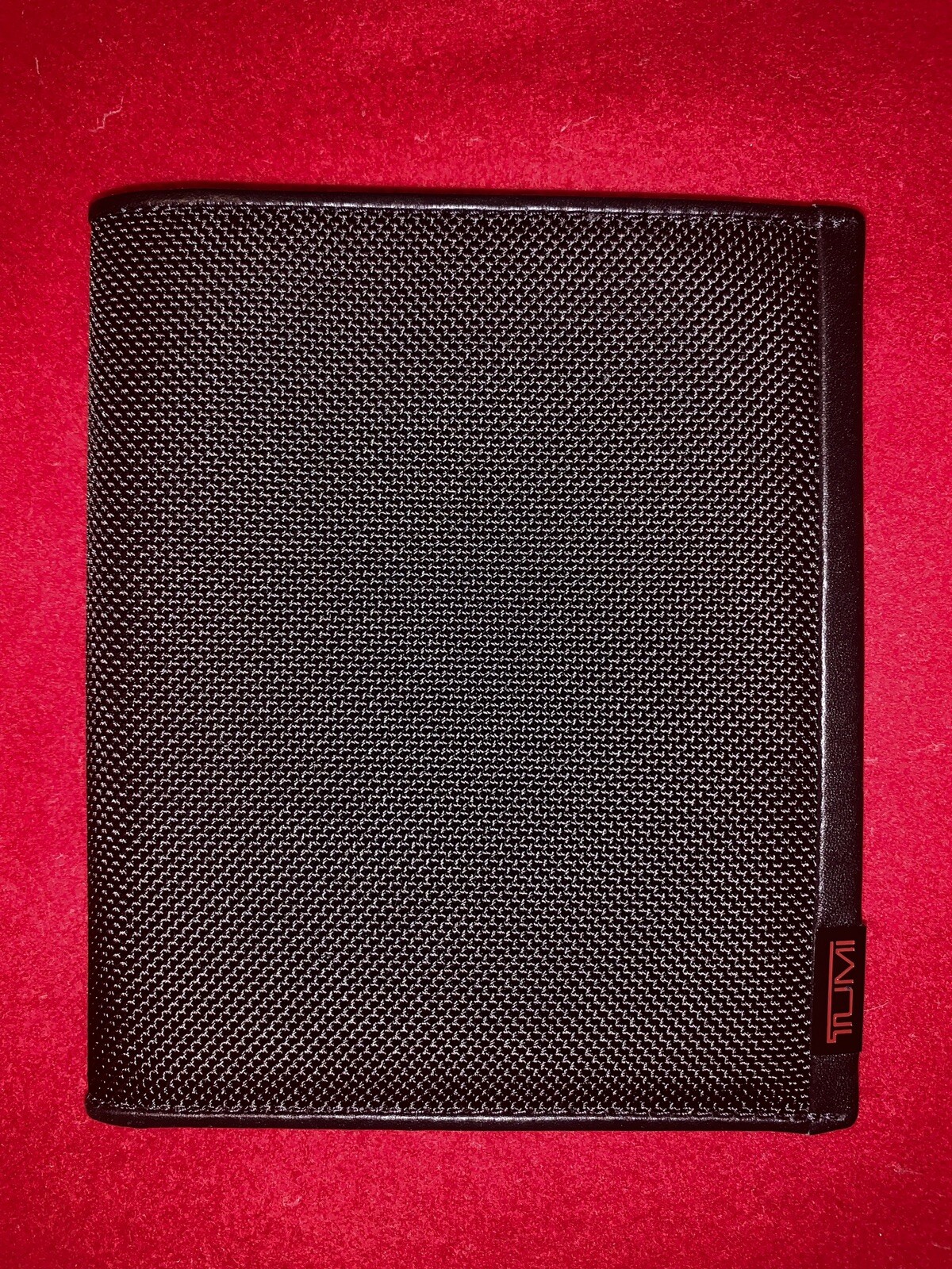 tumi id lock passport case