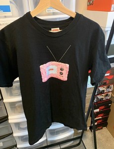 supreme pink tee