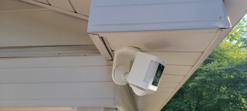 Ring Spotlight Cam Plus Soffit, Eave, and Ceiling Mount - Picture 6 of 9