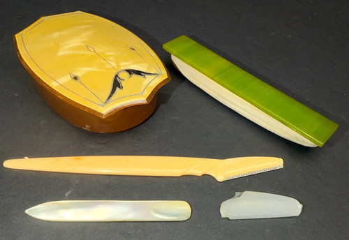 1930s Art Deco Vanity BAKELITE Nail Buff, Celluloid Trinket, Mother Of Pearl ++