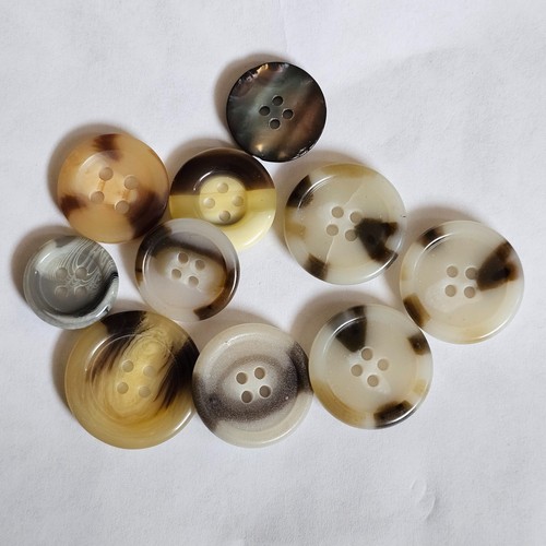 Vintage Horn Buttons Lot of 10 Suits Coats Blazers Crafting Tan Dark Brown