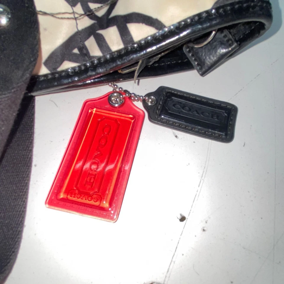 Coach Poppy Daisy Floral Graffiti Tote Black White Hot Pink - Image 4 of 4