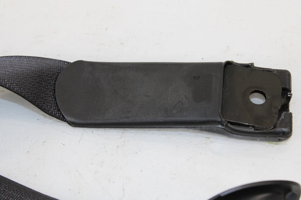 Cinturón de seguridad izquierdo Chevrolet Corvette Z06 2006-2012 15827580 OEM NL102 Foto 2 de 4