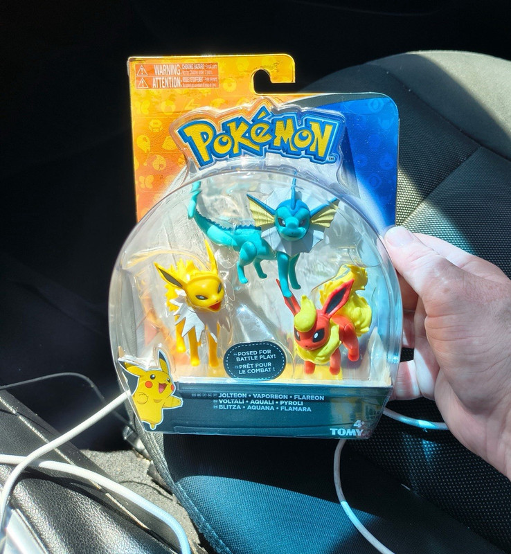 TOMY Pokémon Jolteon Vaporeon Flareon Figure Set Boxed Original Unopened