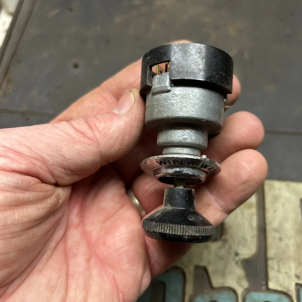 Interruptor limpiaparabrisas Ford Truck F100 1968-72 69 70 71 Foto 2 de 4