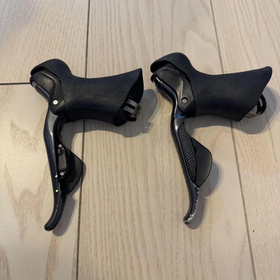 Juego de palancas de cambio eléctricas Shimano Ultegra ST-6770 2x10s L+R Di2 Foto 3 de 4