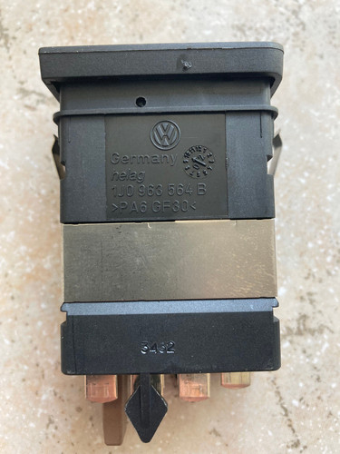 VW Golf 4 IV 1J Bora orig. Schalter Sitzheizung vorne rechts 1J0963564B