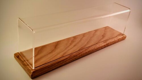 30" O Scale Model Train Display Case, Oak Base - Picture 2 of 5