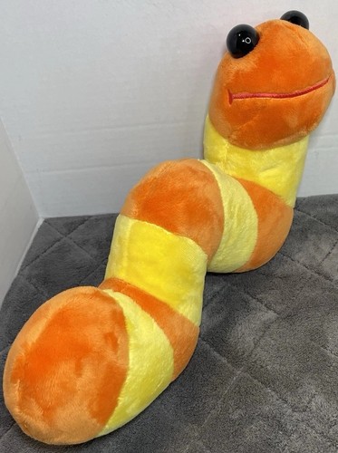Rare 2022 Sesame Street Classic Character Collection Wormy Plush Oscar Pet 15”