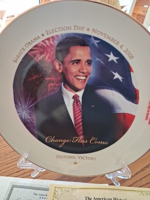 BARACK OBAMA Historic Victory Commemorative Plate 8'' COA US History 22k rim -NIB