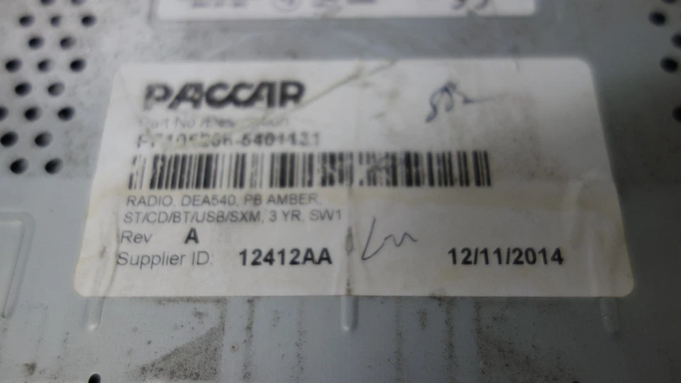 PACCAR Delphi DEA500 ConcertClass Radio pp105266-5401131 - Image 2 of 4